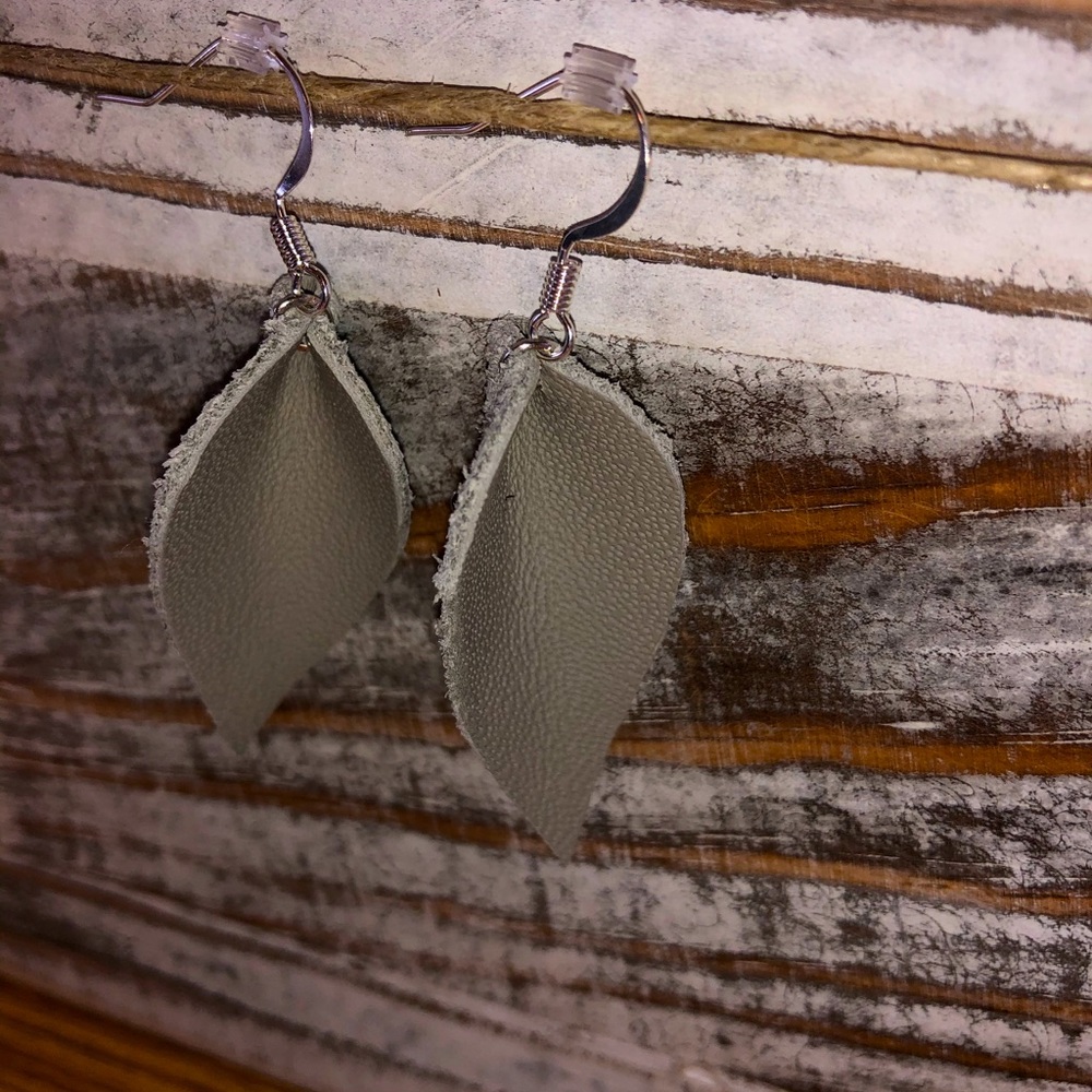Leather earrings